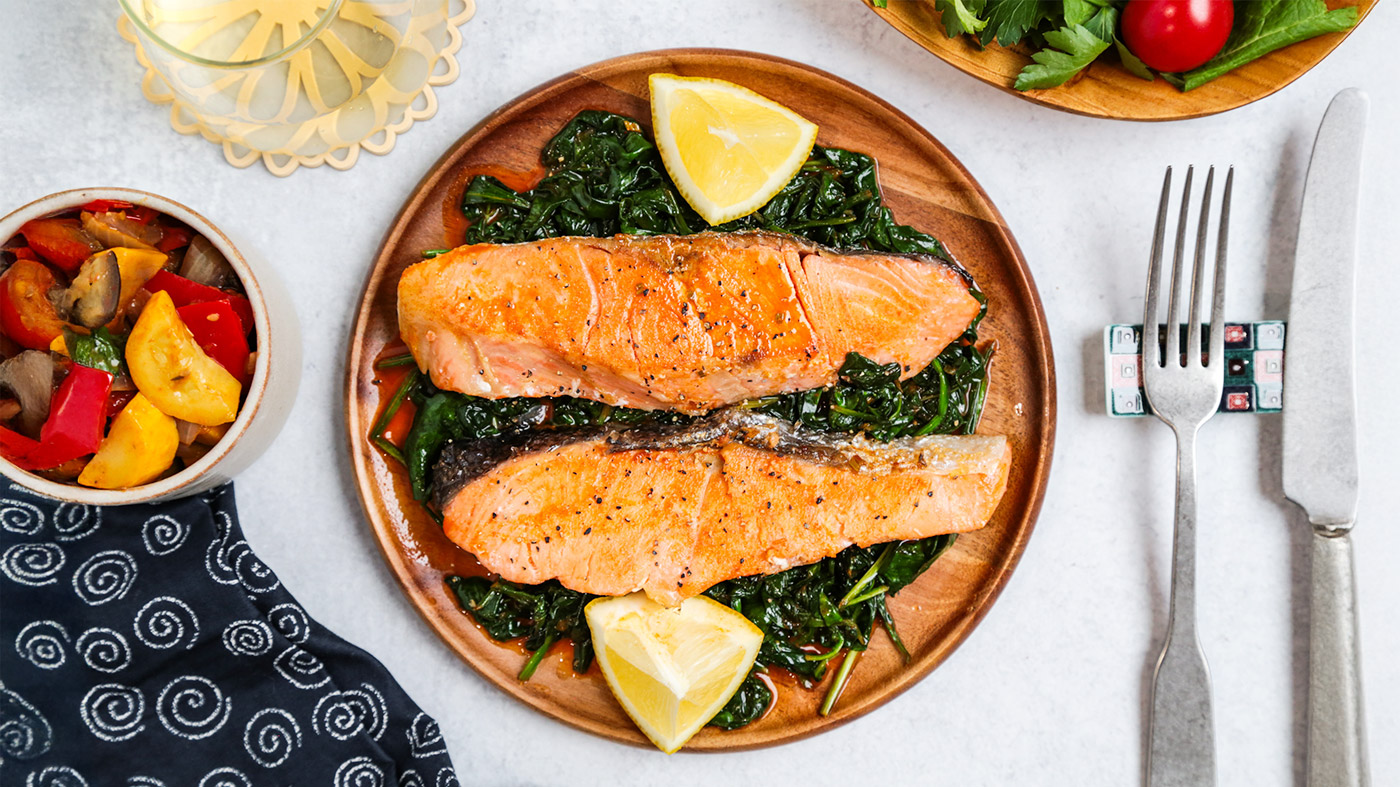 Sauteed Salmon Fillets with Spinach