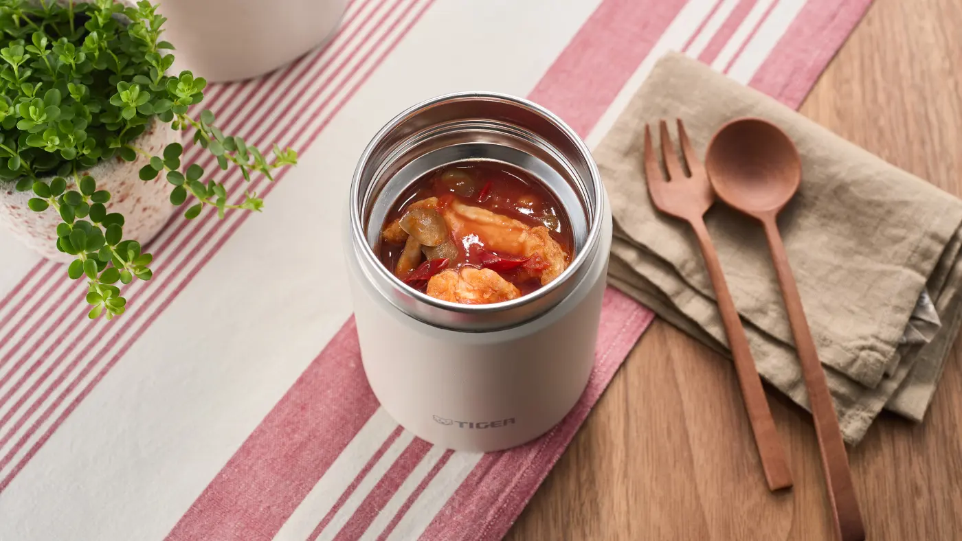 Chicken and Mushroom Arrbiata in a food jar)